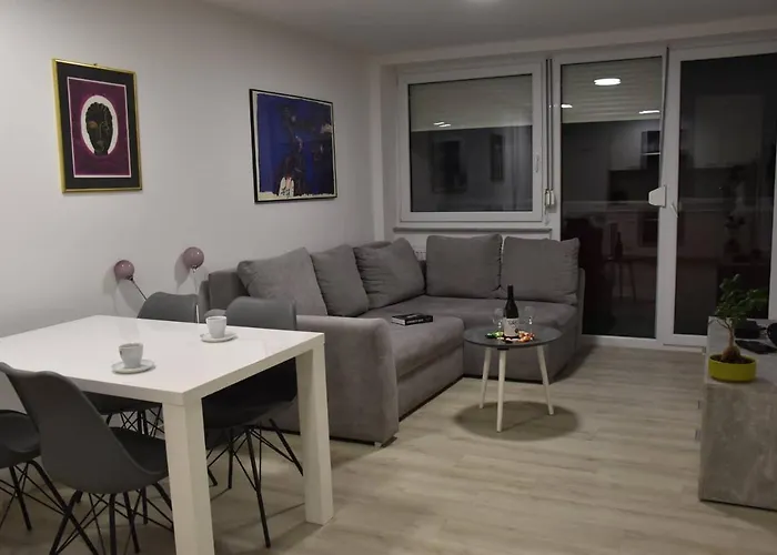 Beautiful Apartment By The Tivoli Park, Ljubljana